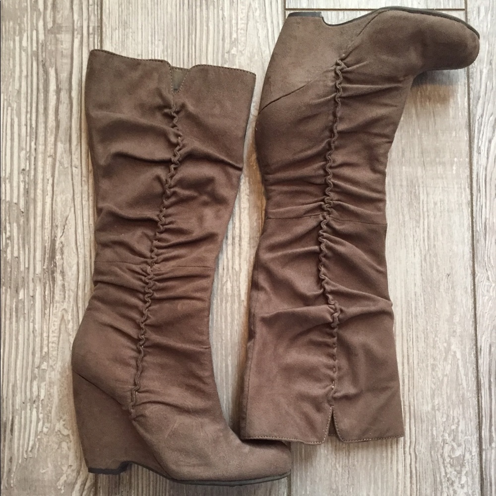 MIA BOOT NWOT